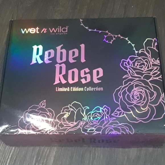 💕will trade or sell💕L.E. rebel rose collection - Picture 8 of 8